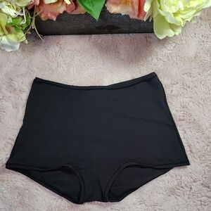 Skims Fits Everybody Boyshort Small